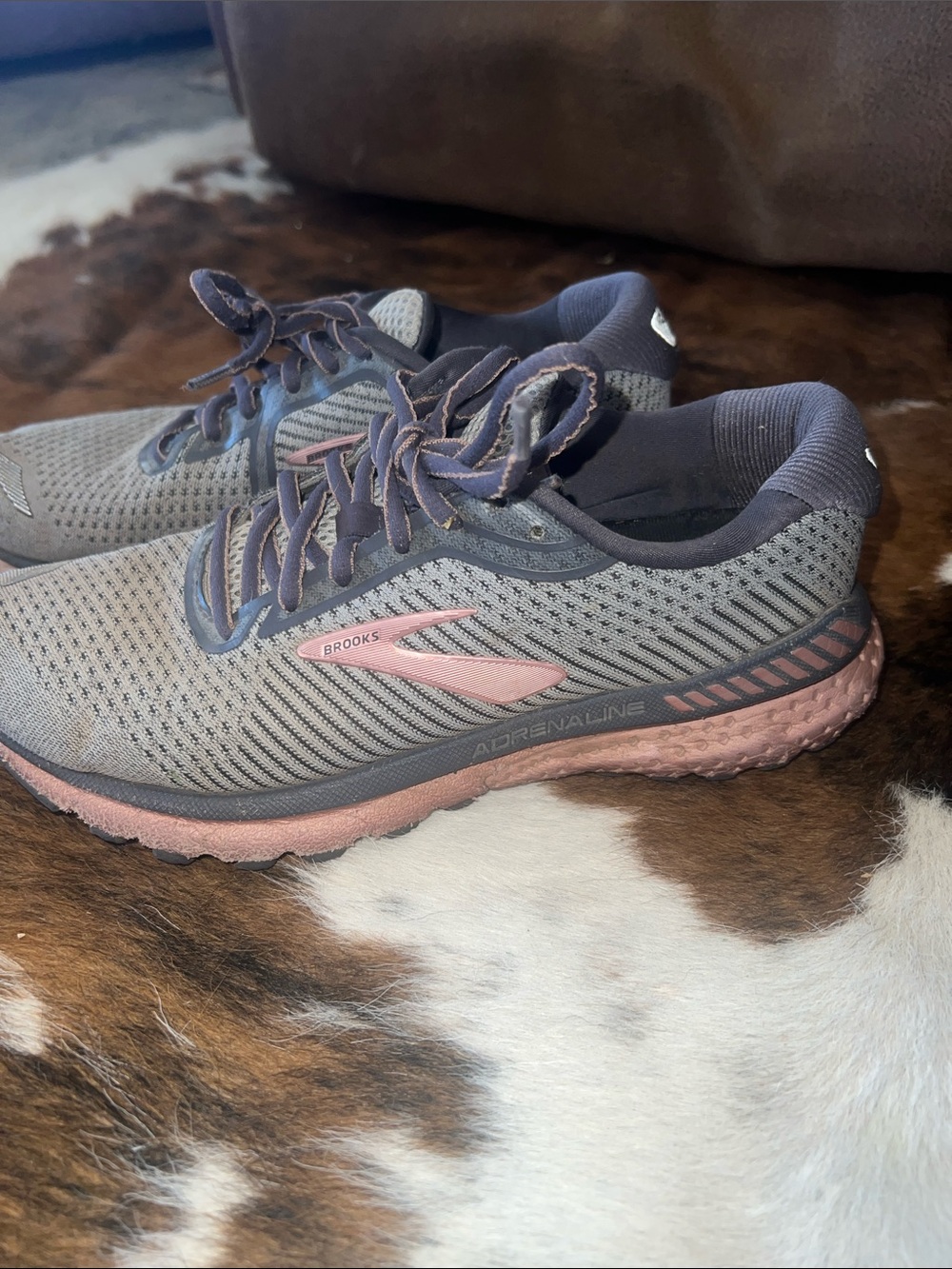 Brooks Women's Gray and Pink Adrenaline Running Sneakers